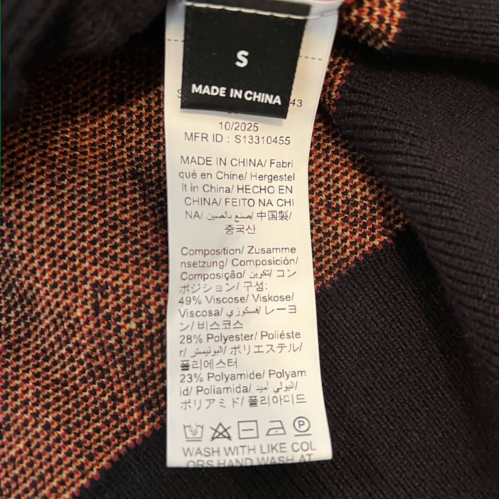 NWOT Banana Fruit Pattern Cardigan Sweater - Picture 11 of 11